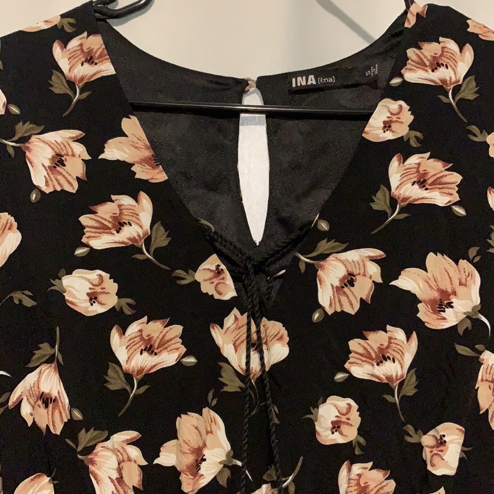 Romper - Picture 2 of 4